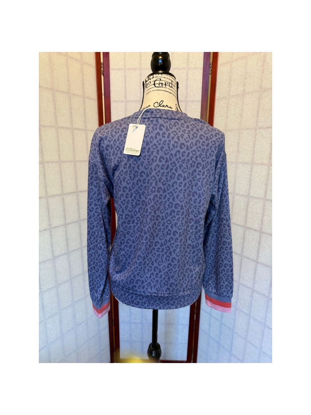 Women's P.J. Salvage Blue Leopard Print Pajama Set - Size Small - NWT - Picture 4 of 10